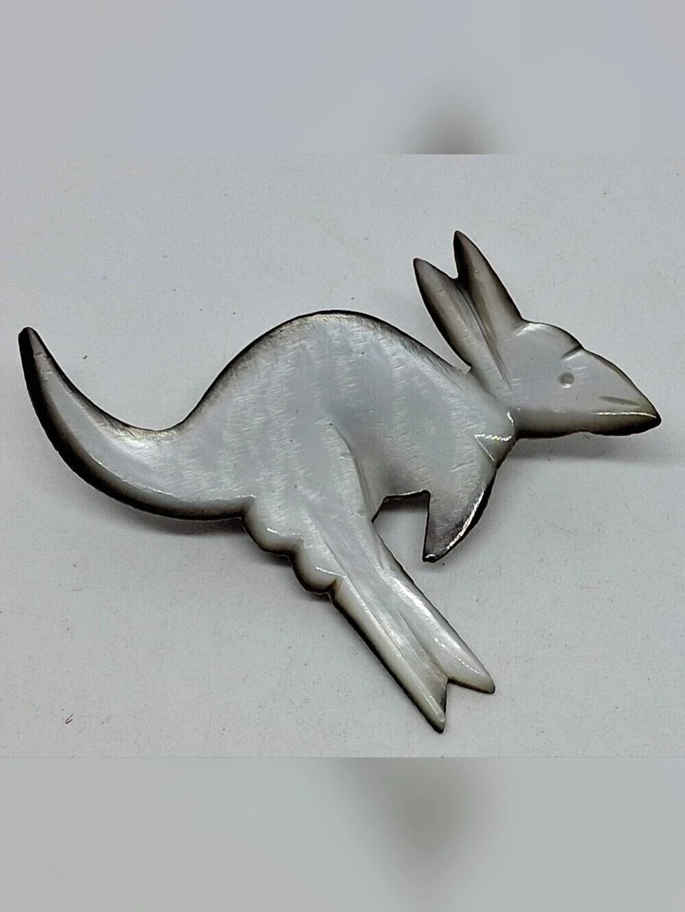 * Vintage Mother Of Pearl Kangaroo Wallaby Pin Brooch